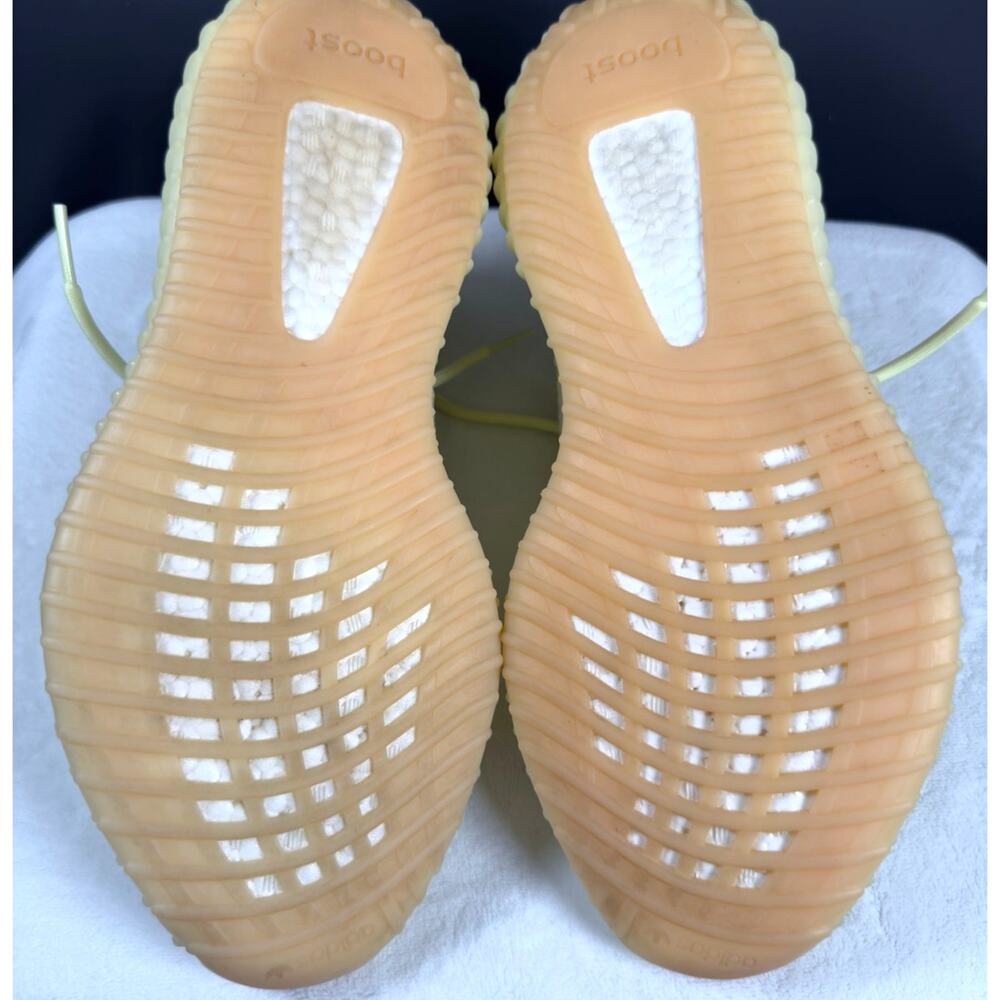 adidas Yeezy Boost 350 V2 “Butter” – F36980 | 10.5M - Picture 11 of 16